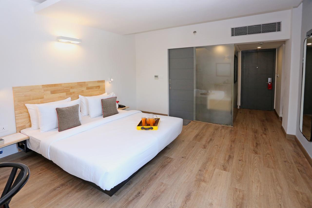 Oyo Townhouse 015 Lajpat Nagar Hotel New Delhi Ngoại thất bức ảnh